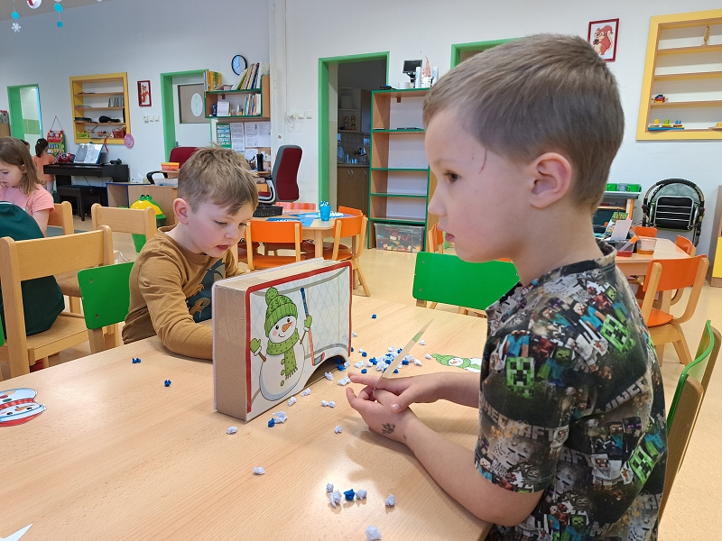 O 12 Měsíčkách aneb povídání o ročních dobách