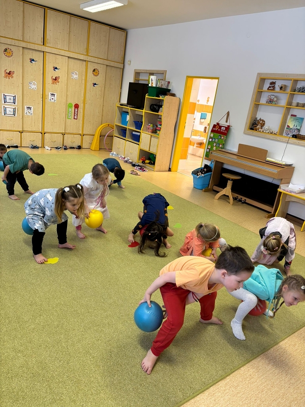 Kočičky a pohádka O Koblížkovi