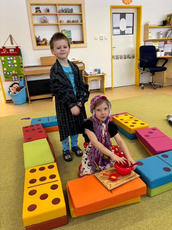 Kočičky a pohádka O Koblížkovi