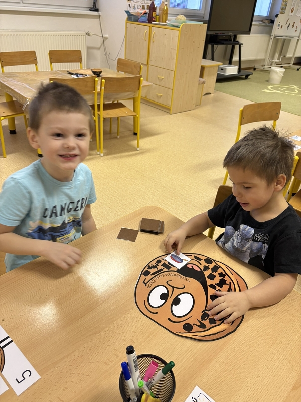 Kočičky a pohádka O Koblížkovi