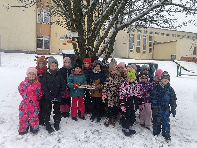 Opičky a téma Ptáčci