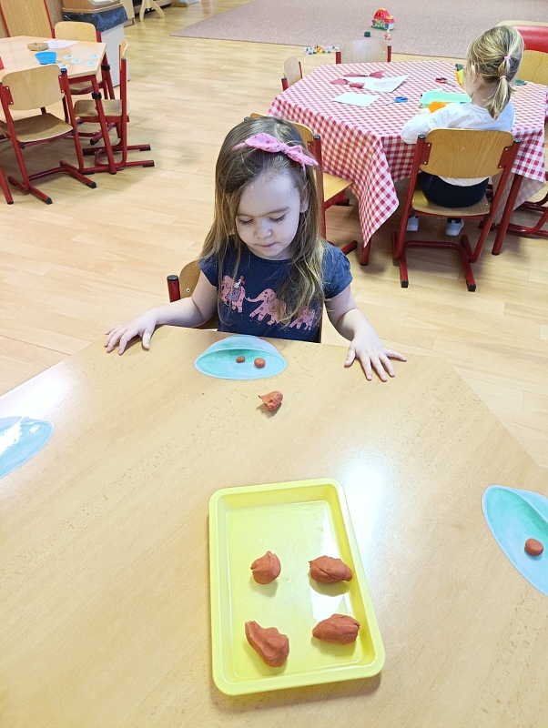 Pohádka O Koblížkovi ve třídě Broučků