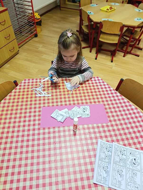 Pohádka O Koblížkovi ve třídě Broučků