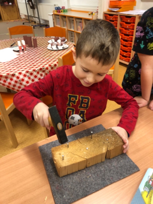 Hrajeme si na řemesla - Opičky