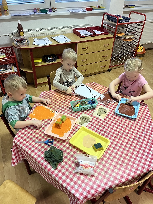 Hrajeme si na řemesla u Broučků