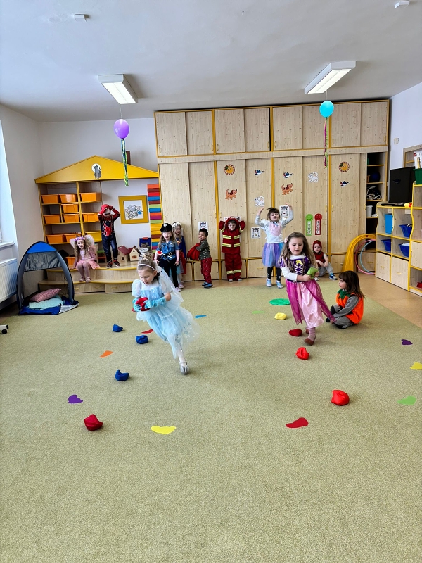 Masopustní a karnevalové veselí v Kočičkách