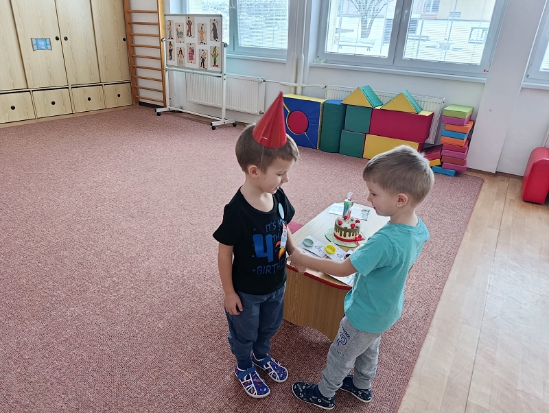 Narozeniny v Broučcích