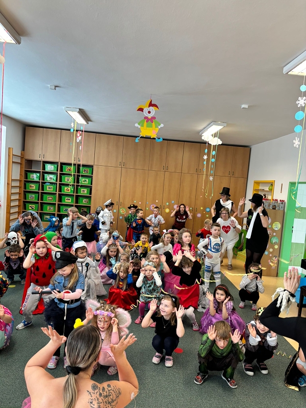Společný karneval v MŠ Pohádka
