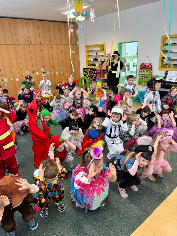 Společný karneval v MŠ Pohádka
