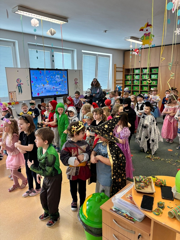 Společný karneval v MŠ Pohádka