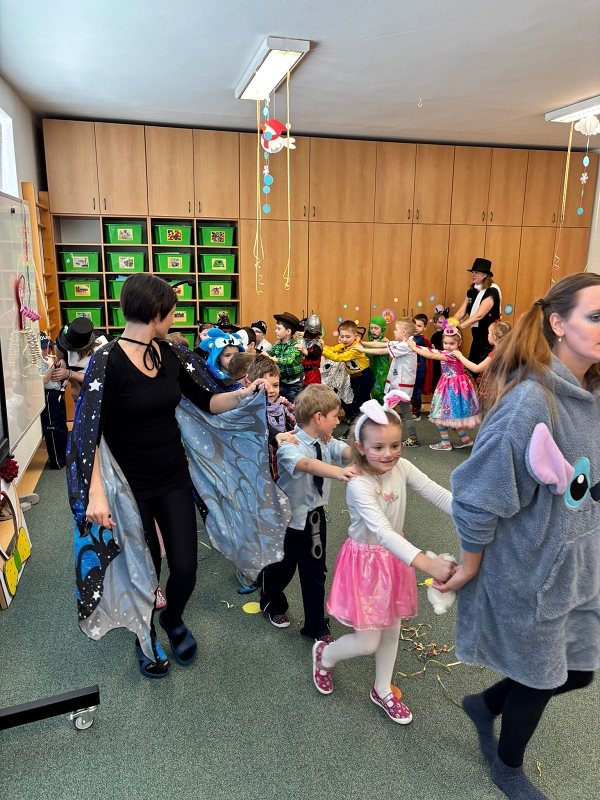 Společný karneval v MŠ Pohádka