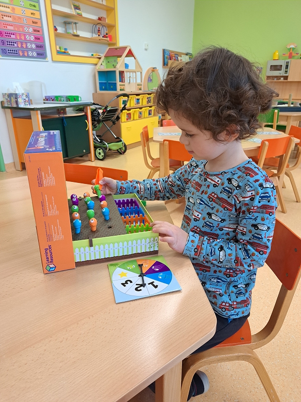 O kouzelné fazoli a dalších semínkách ve třídě Veverek