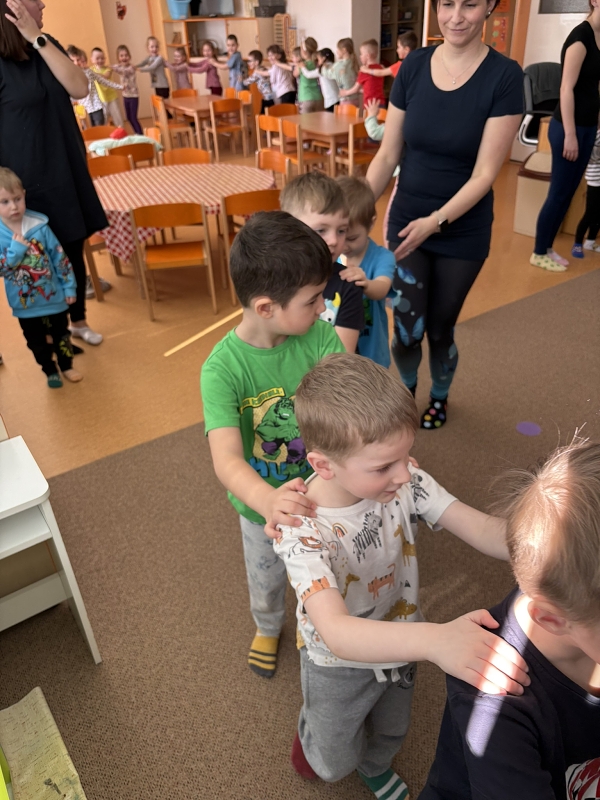 Ponožkový den - všechny třídy