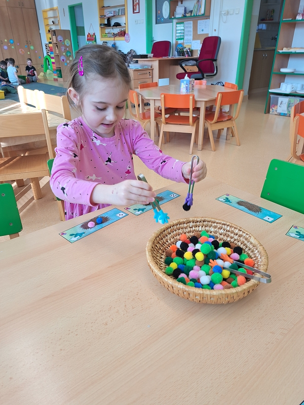 Vynášení Morany a vítání jara ve třídě Veverek