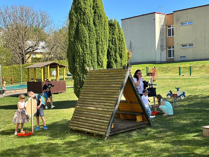 Besídka pro maminky - Kočičky