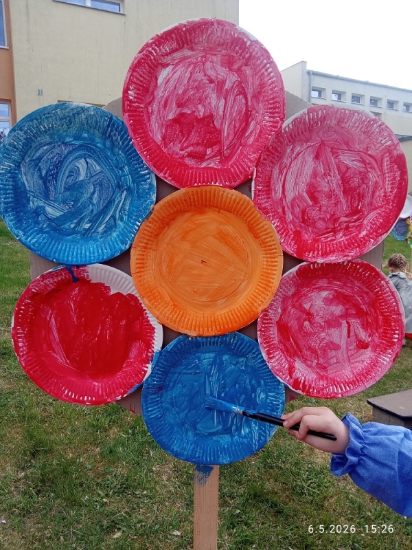 Den maminek v Opičkách