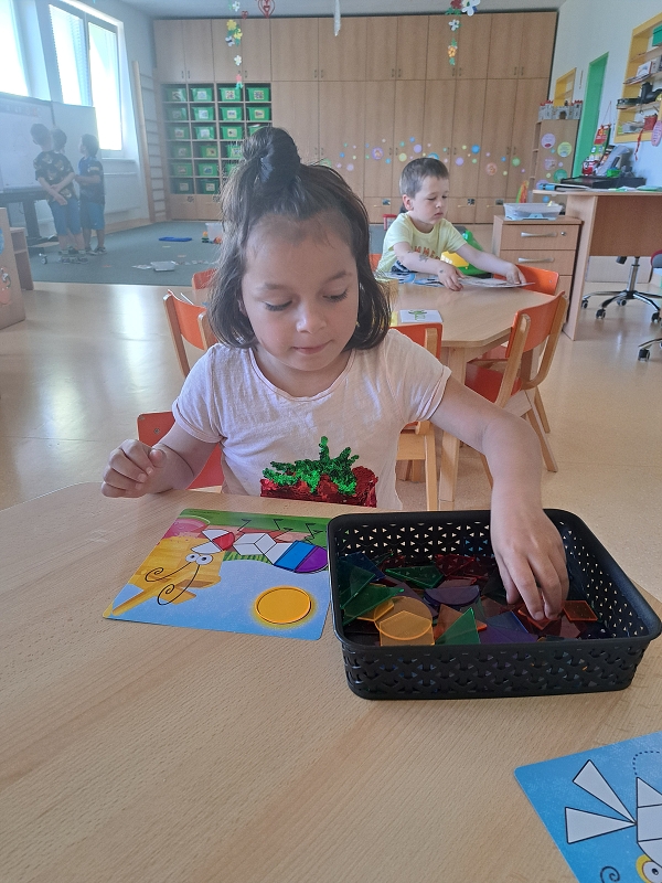Květnové hrátky ve třídě Veverek