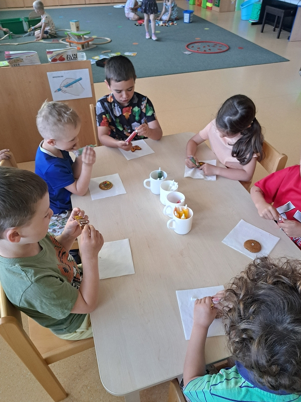 Květnové hrátky ve třídě Veverek