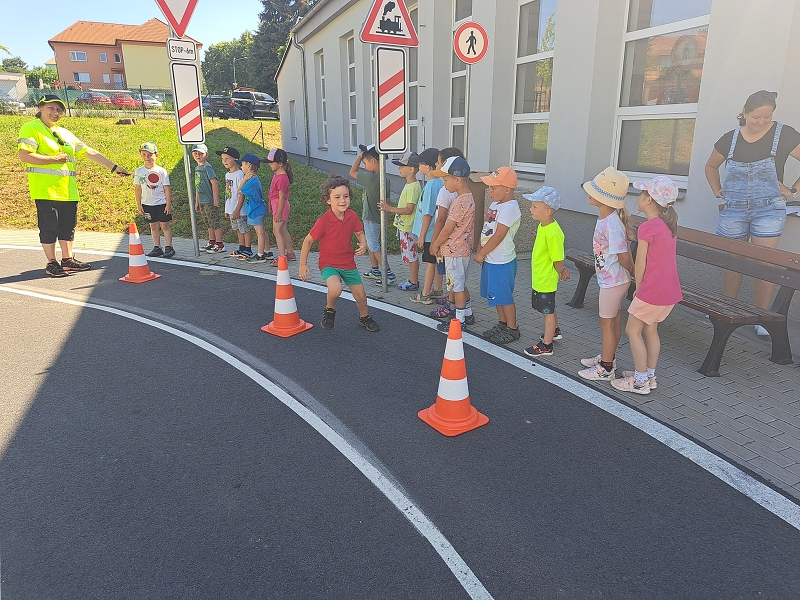 Veverky na dopravním hřišti